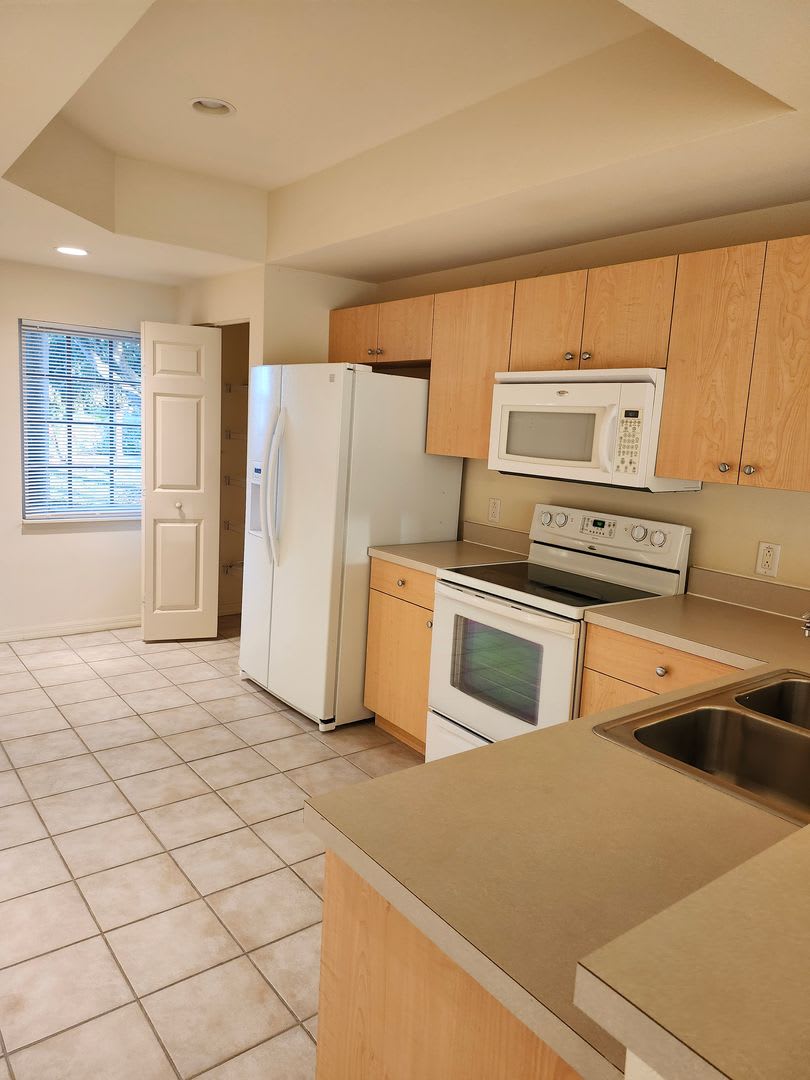 Deep Creek Townhome on the Golf Course FOR RENT ANNUALLY! – photo 4