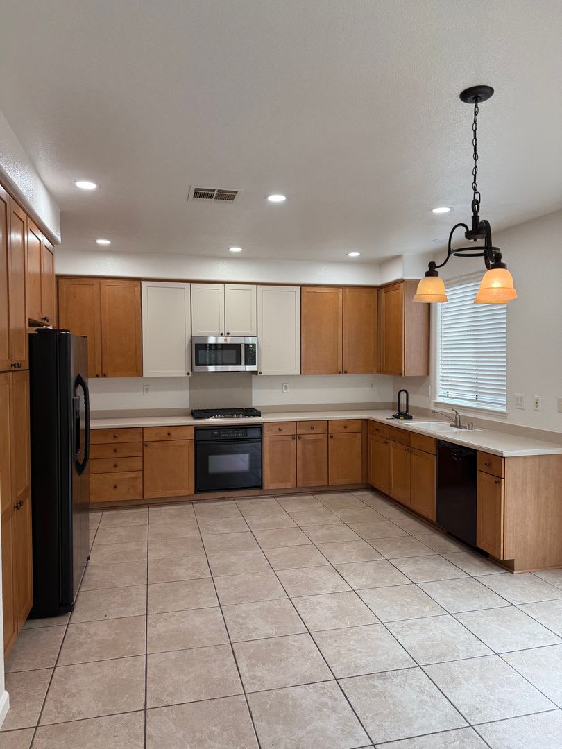 GREEN VALLEY LAKES HOME – photo 4