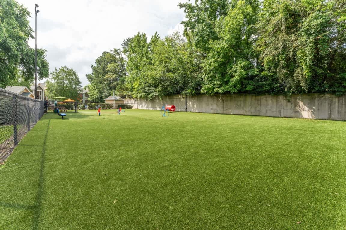 Willow Ridge Apartments – photo 2
