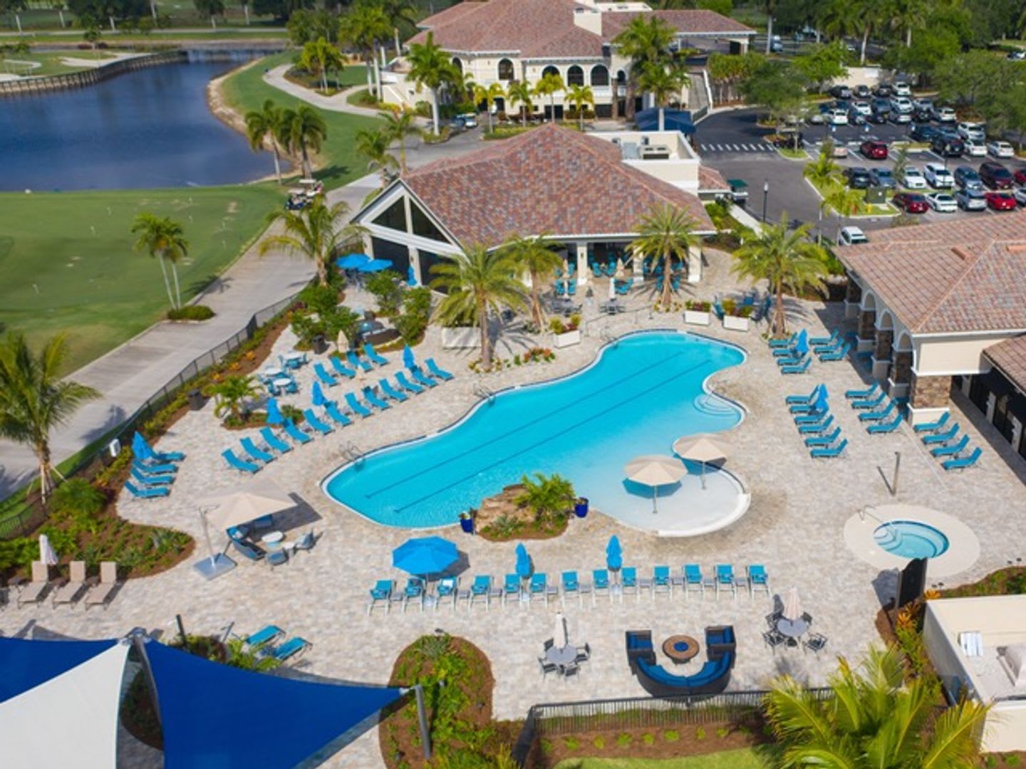 Calling All Golf Enthusiasts Stunning 2 2 Penthouse Unit At Heritage Bay Golf Country Club Bring Your Golf Clubs Golf Transfer – photo 4