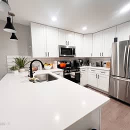 840 West Altgeld Street – photo 2