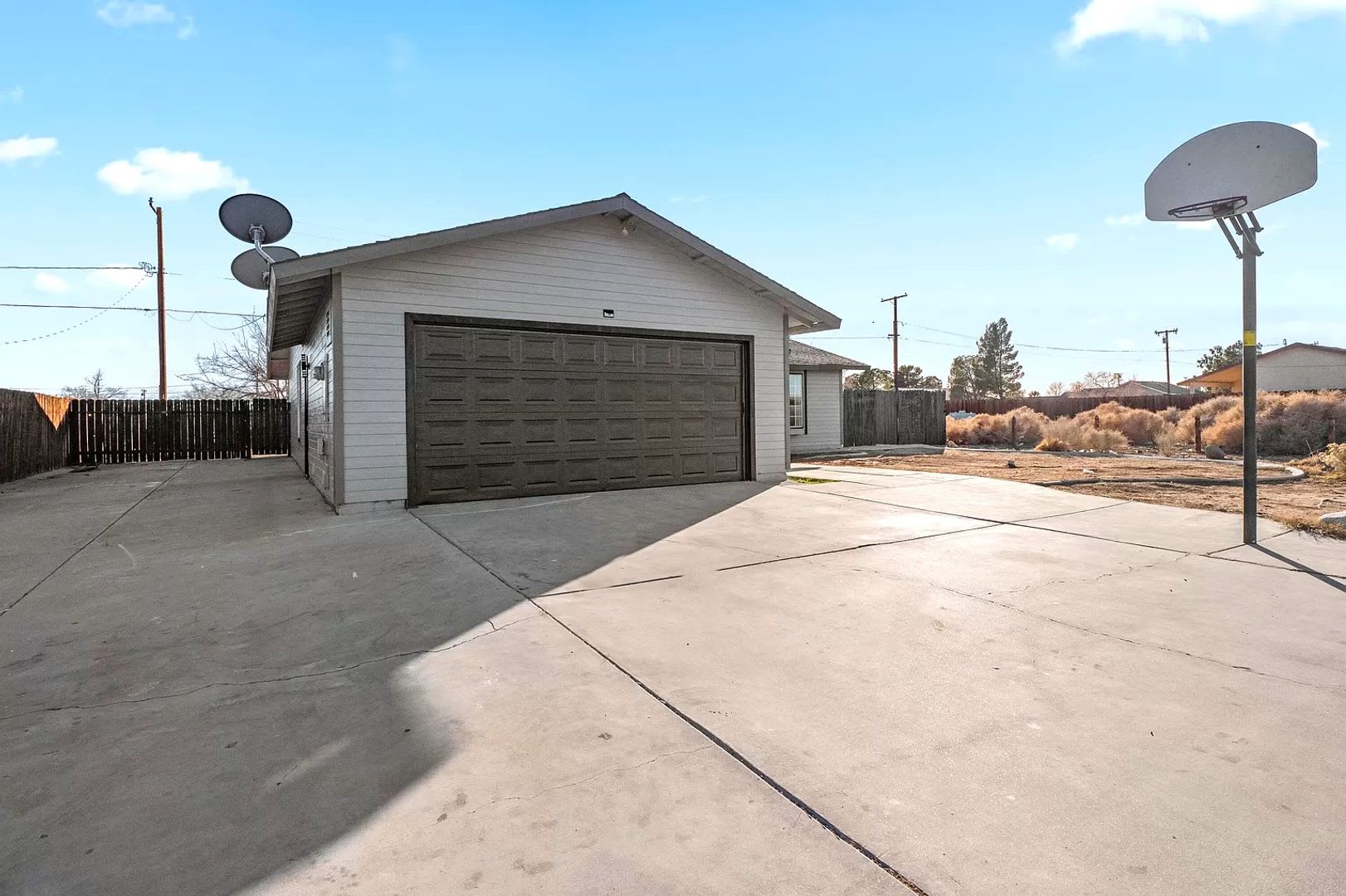 Available Now...Gorgeous Modern Updated Home! – photo 2