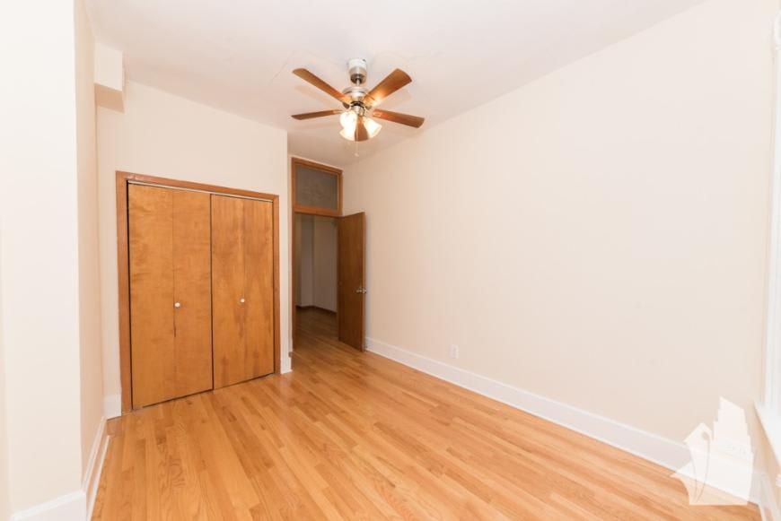 1208 West Wrightwood Avenue – photo 2