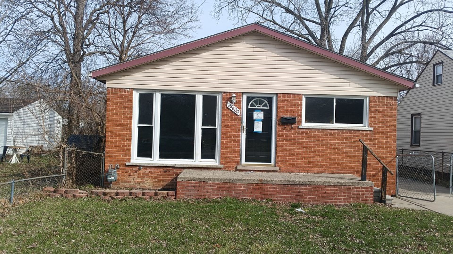 3 bed 1 bath brick ranch – photo 1