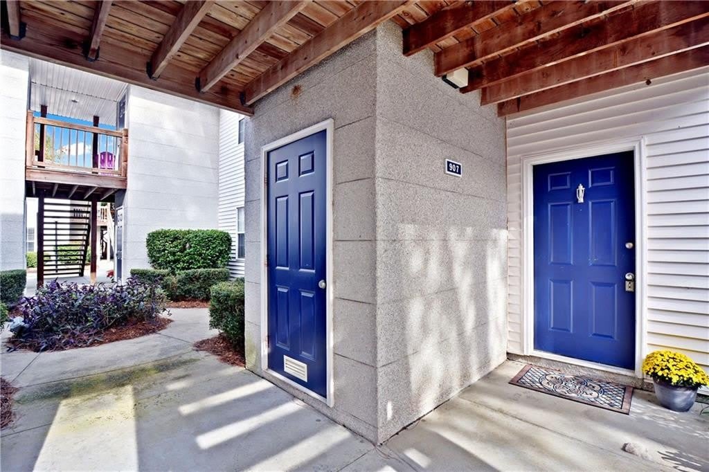 907 E Island Square Drive – photo 2