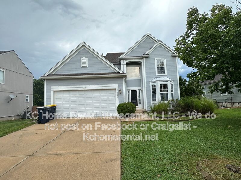 9305 North Charlotte Ct – photo 1