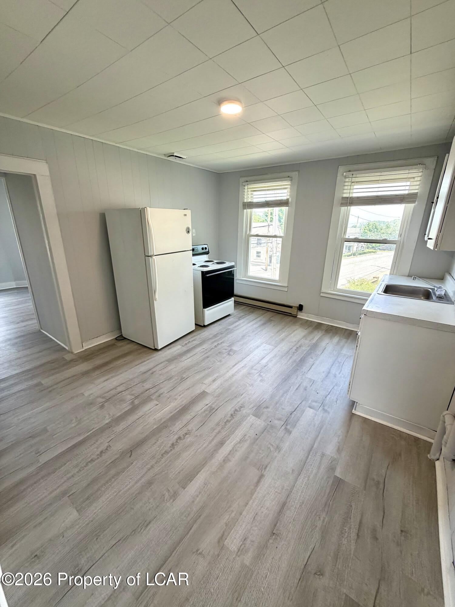 237 Ziegler Street – photo 3