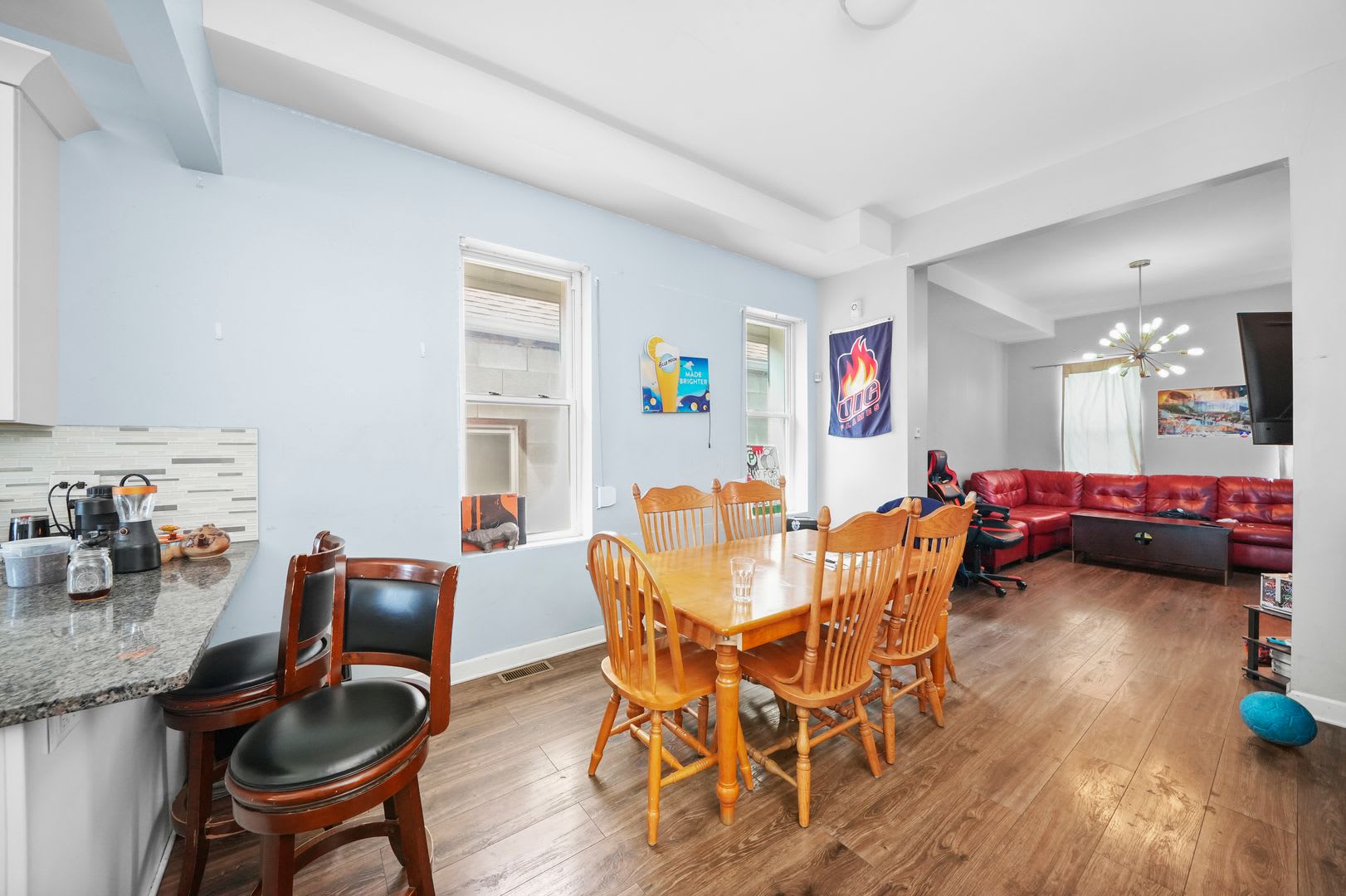 1307 S Ashland Ave. Spacious Home with 4 bedrooms – photo 5