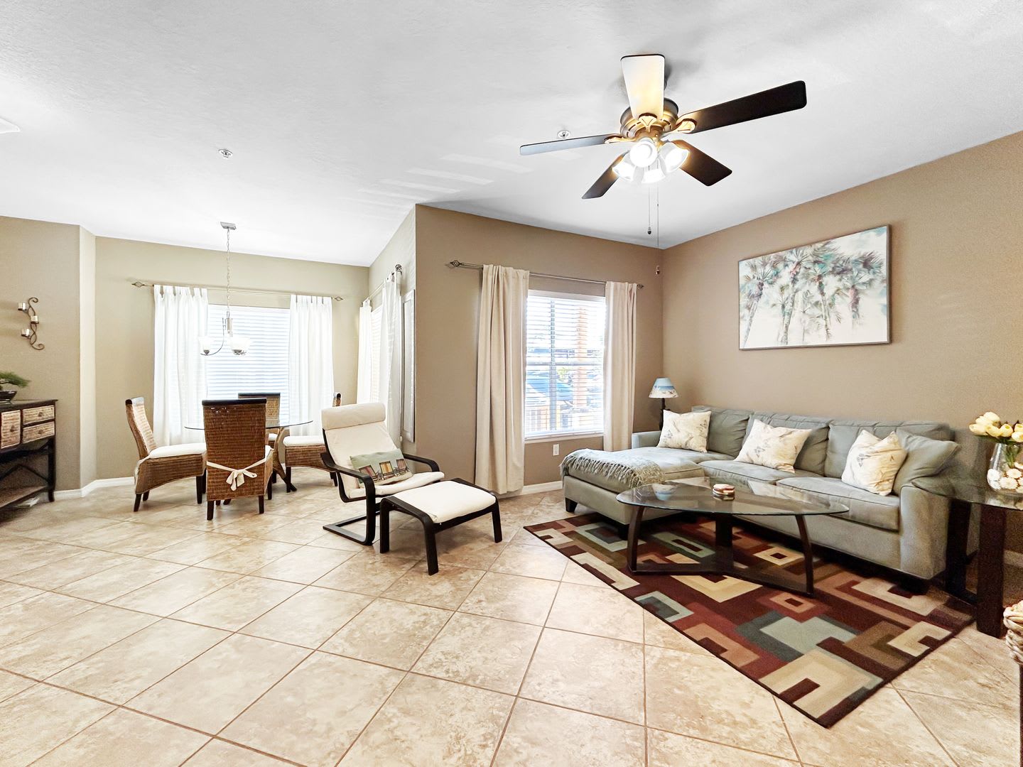 Amazing Furnished or Unfurnished 2-Bedroom Condo in Seminole – less than 2 miles from the Beach! – photo 4