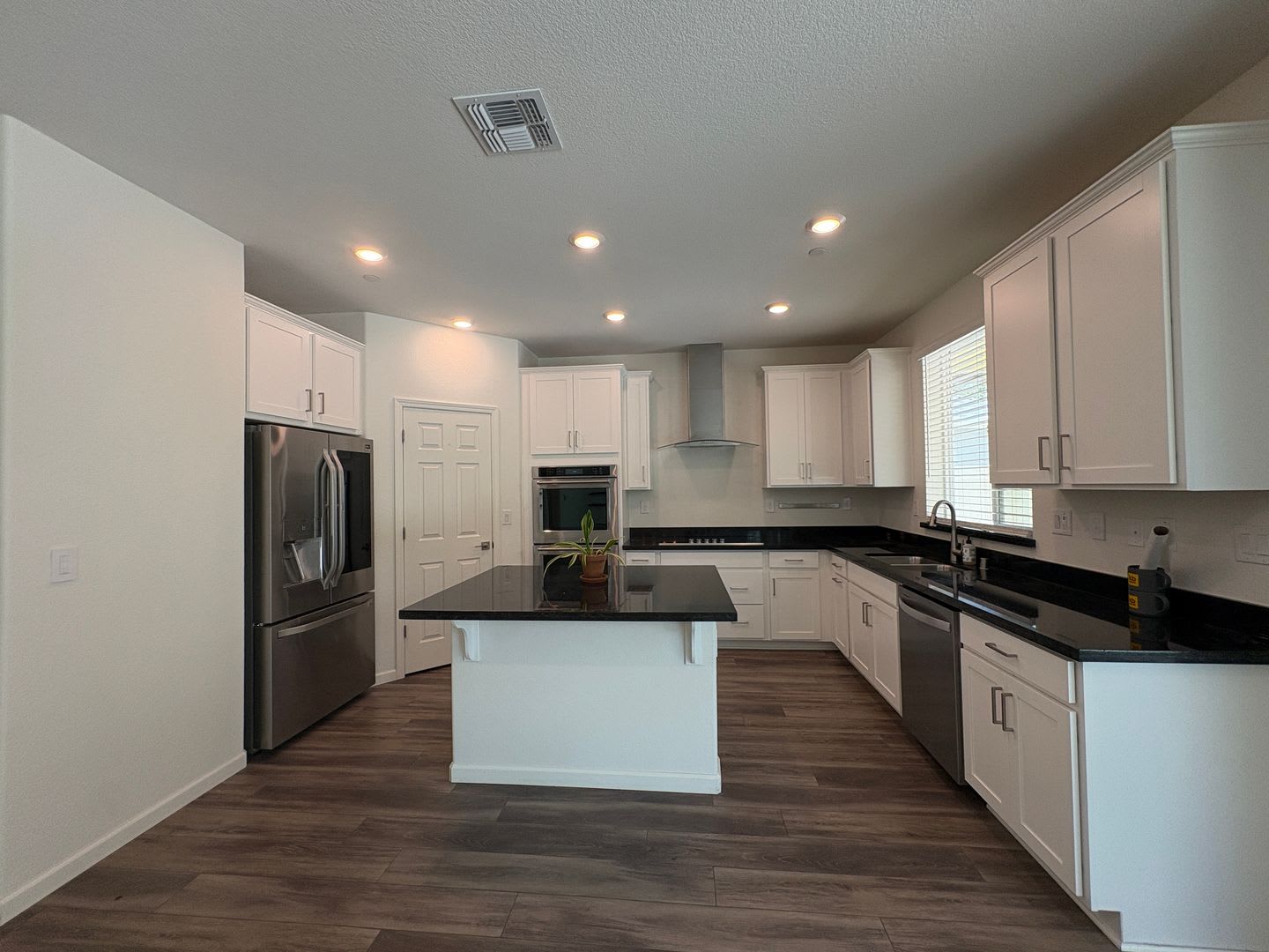 7976 Cobb St – photo 4