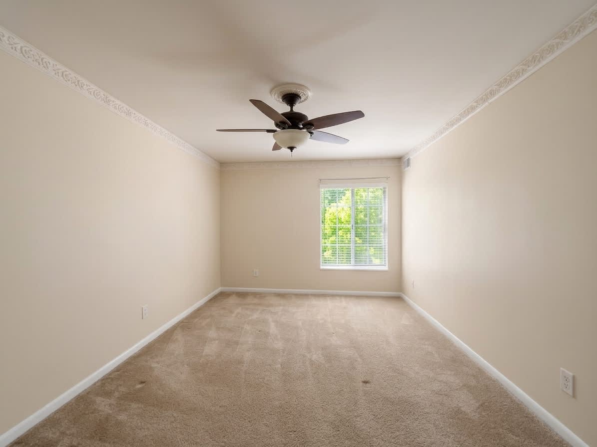 6001 Arlington Blvd – photo 4
