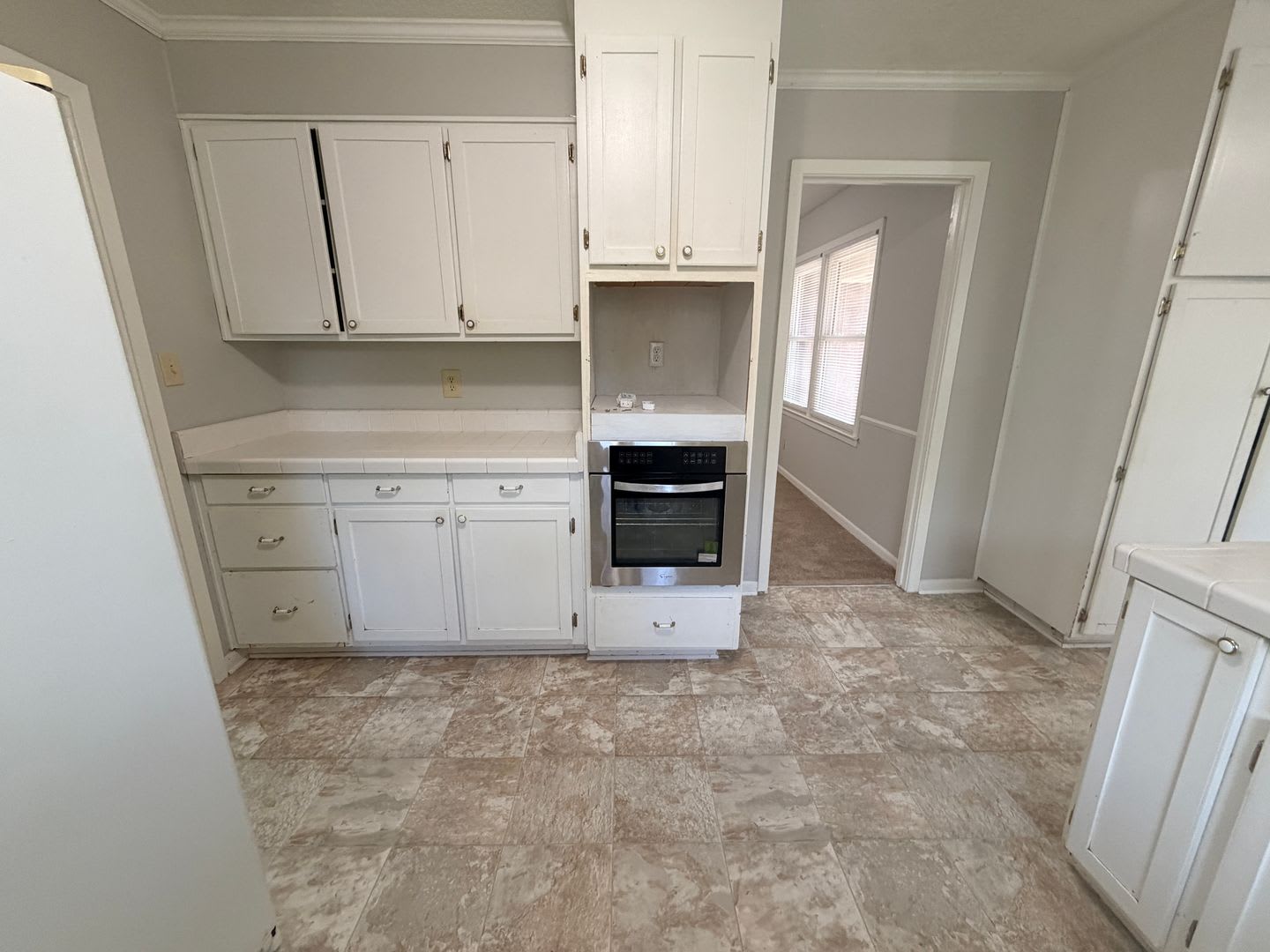 Charming 3BR/2BA Brick Home with 2-Car Garage in Foxborough Subdivision! – photo 5