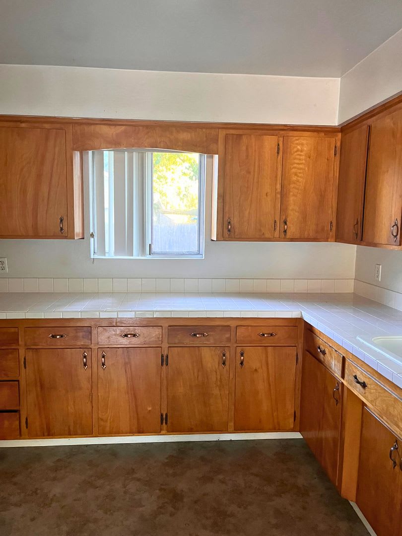 2 Bedroom, 1 Bath, Rogue River – photo 3
