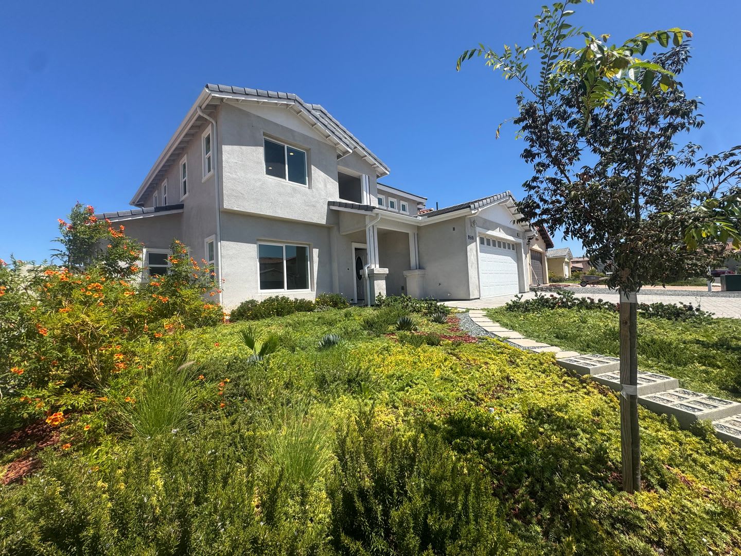 4 Bedroom house with view – photo 2