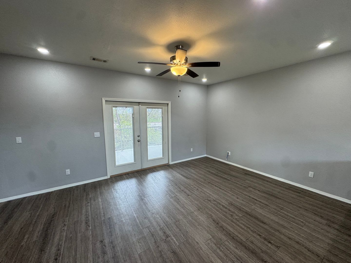 1666 Razorback Rd – photo 3