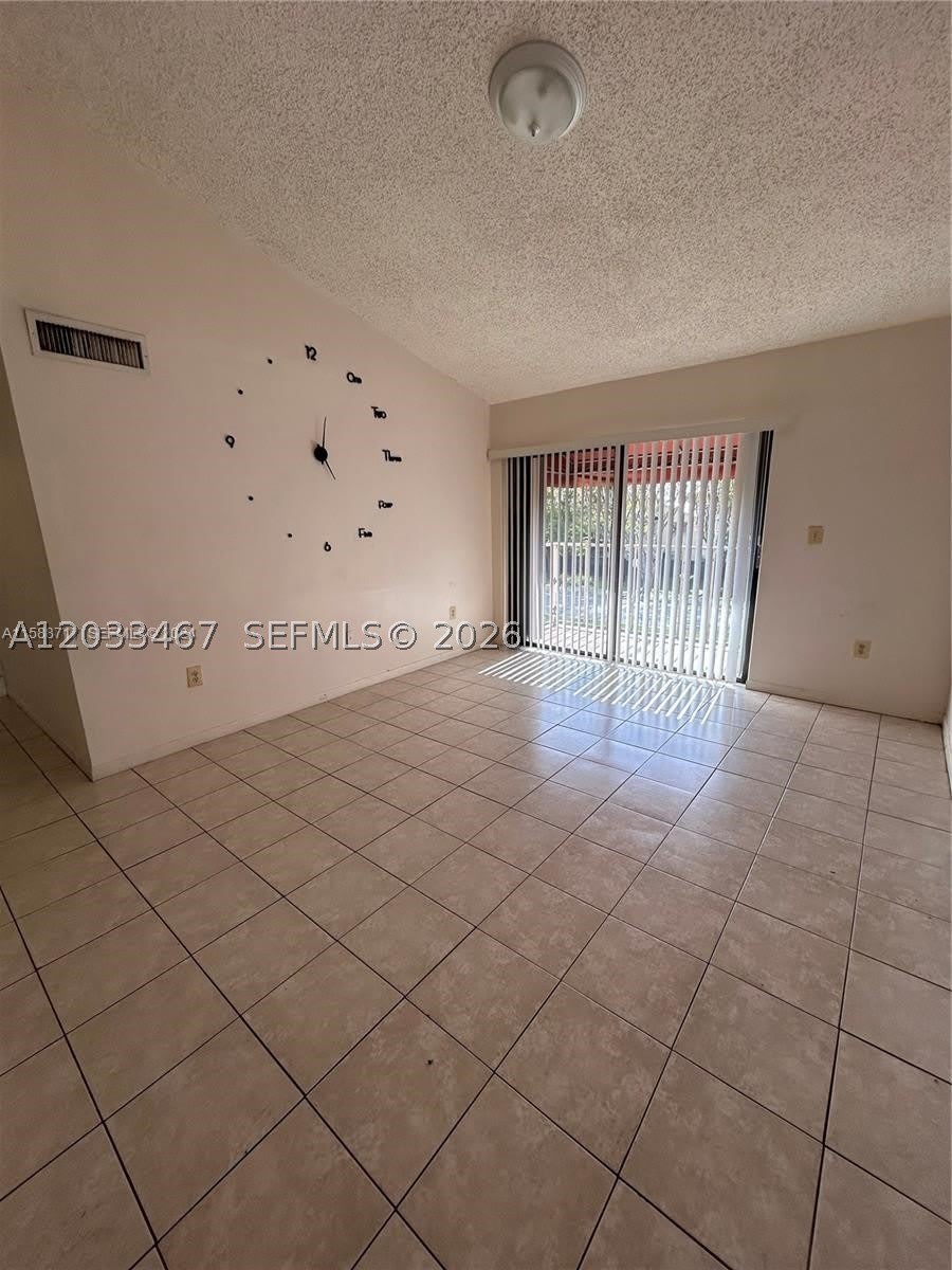 15630 SW 80th St – photo 1