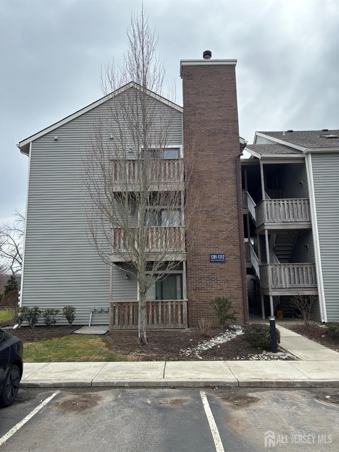 1203 Ravens Crest E Drive – photo 1
