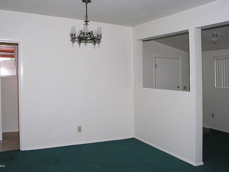 2422 East 4th Street – photo 4