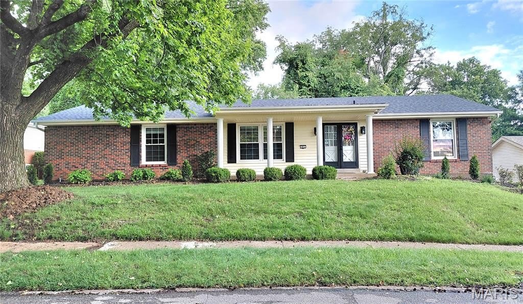 874 Hollyridge Drive – photo 1