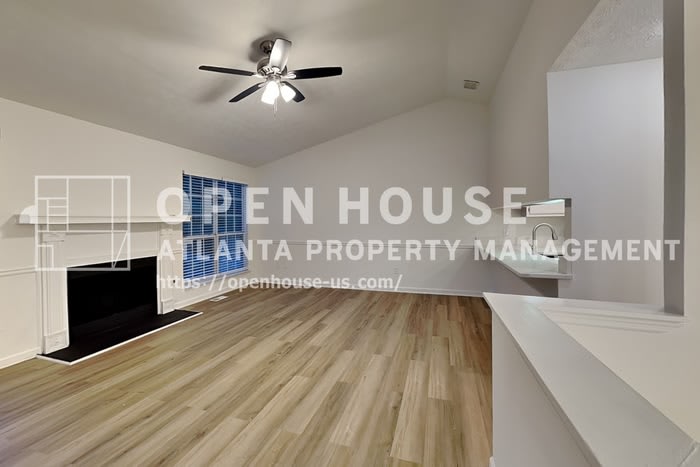 1818 Crescent Hill Drive Northwest – photo 5