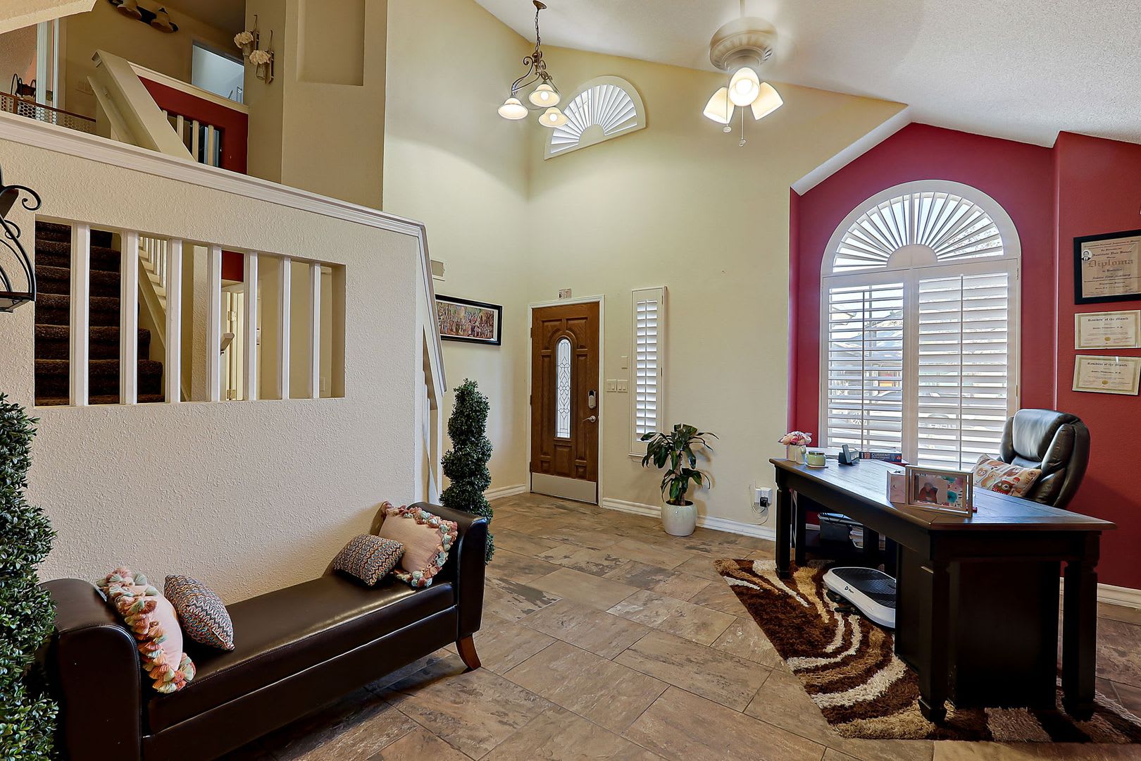 East El Paso 4bed/4bath Refrig A/C! – photo 5
