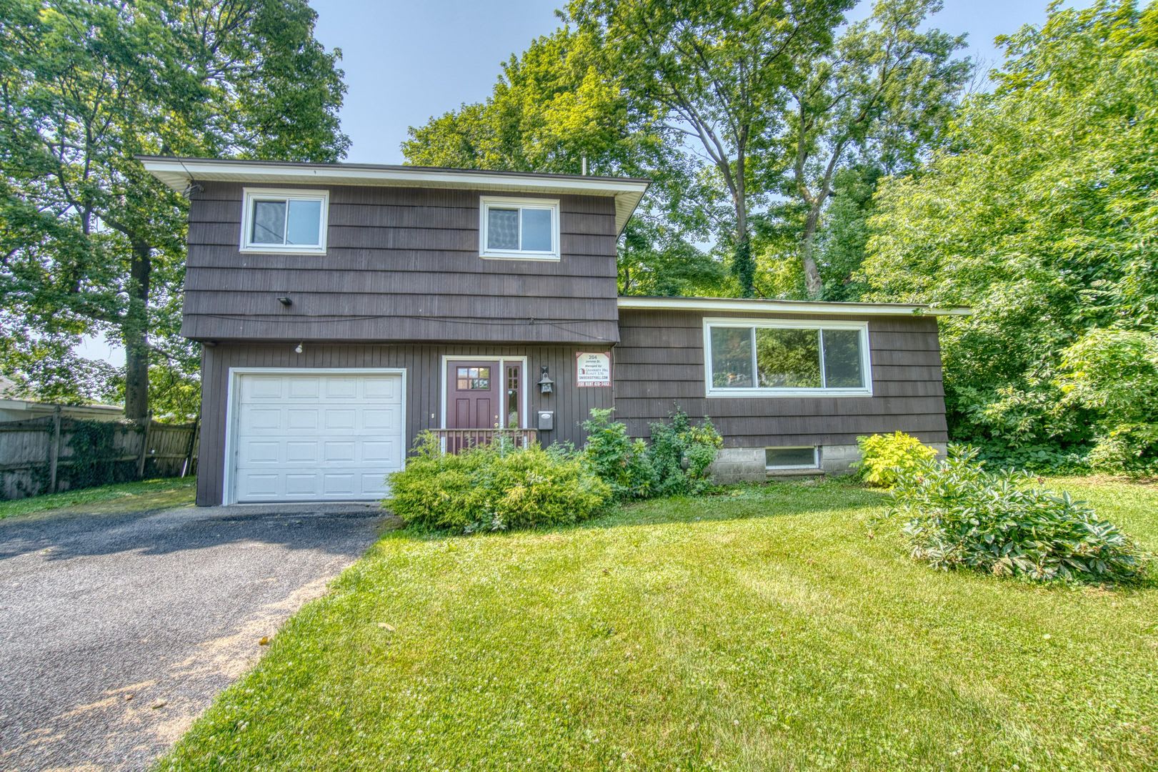 204 Jerome Available 7 1 27 Beautiful 5 Bedroom Single Family Home With Private Backyard And Back Porch – photo 1