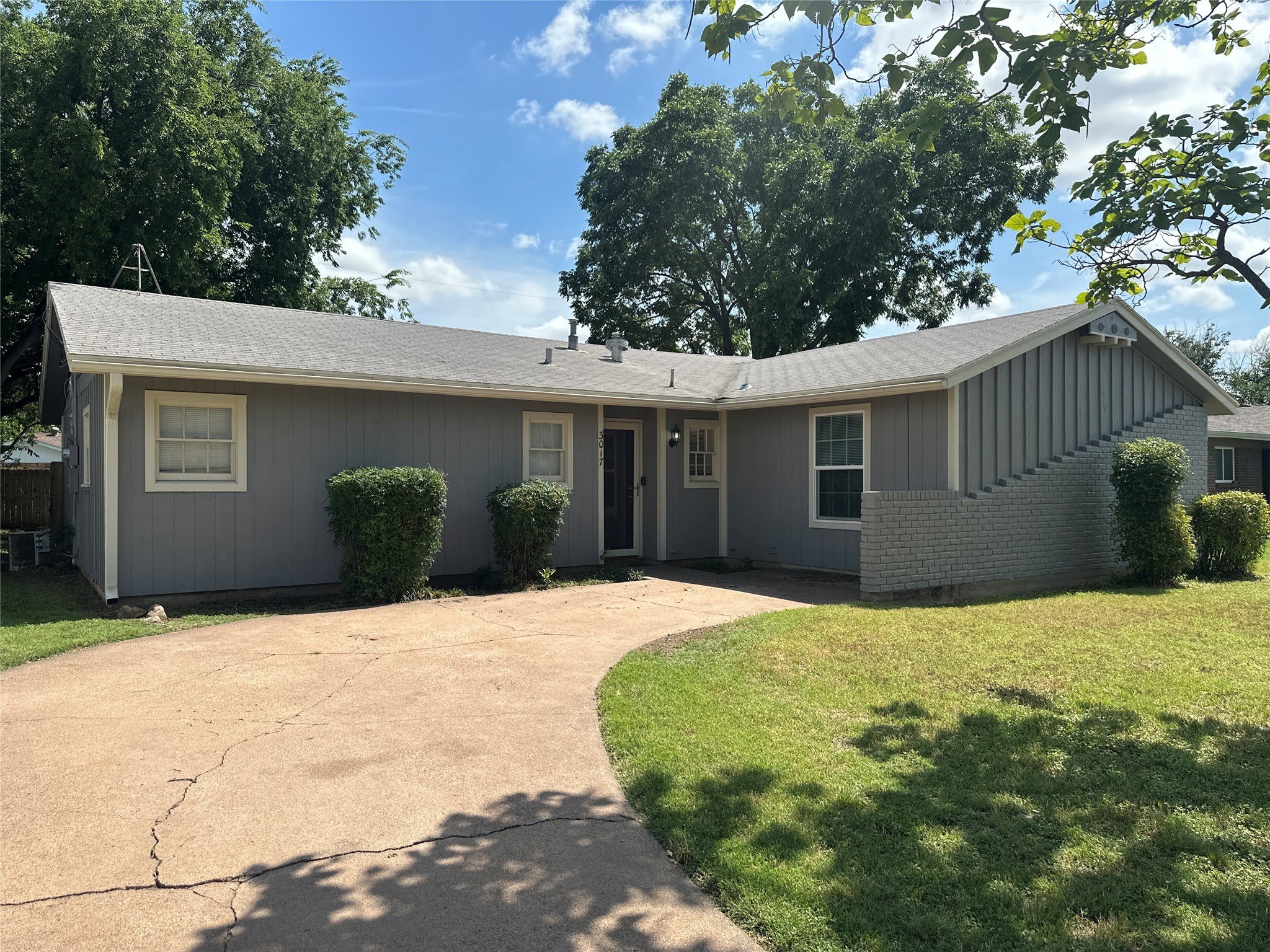 3017 Bennett Drive – photo 4