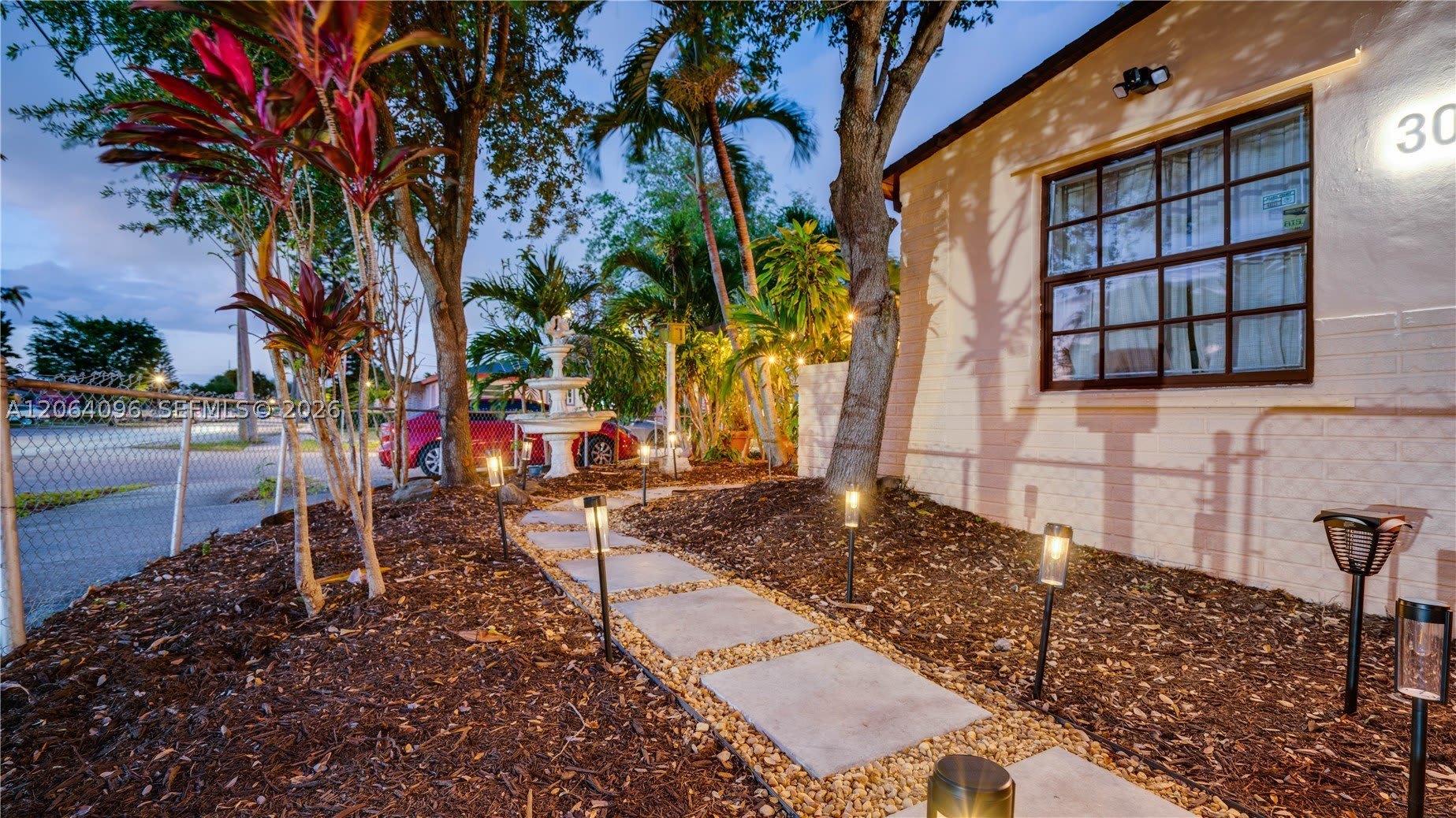 301 SW 69th Ave – photo 5