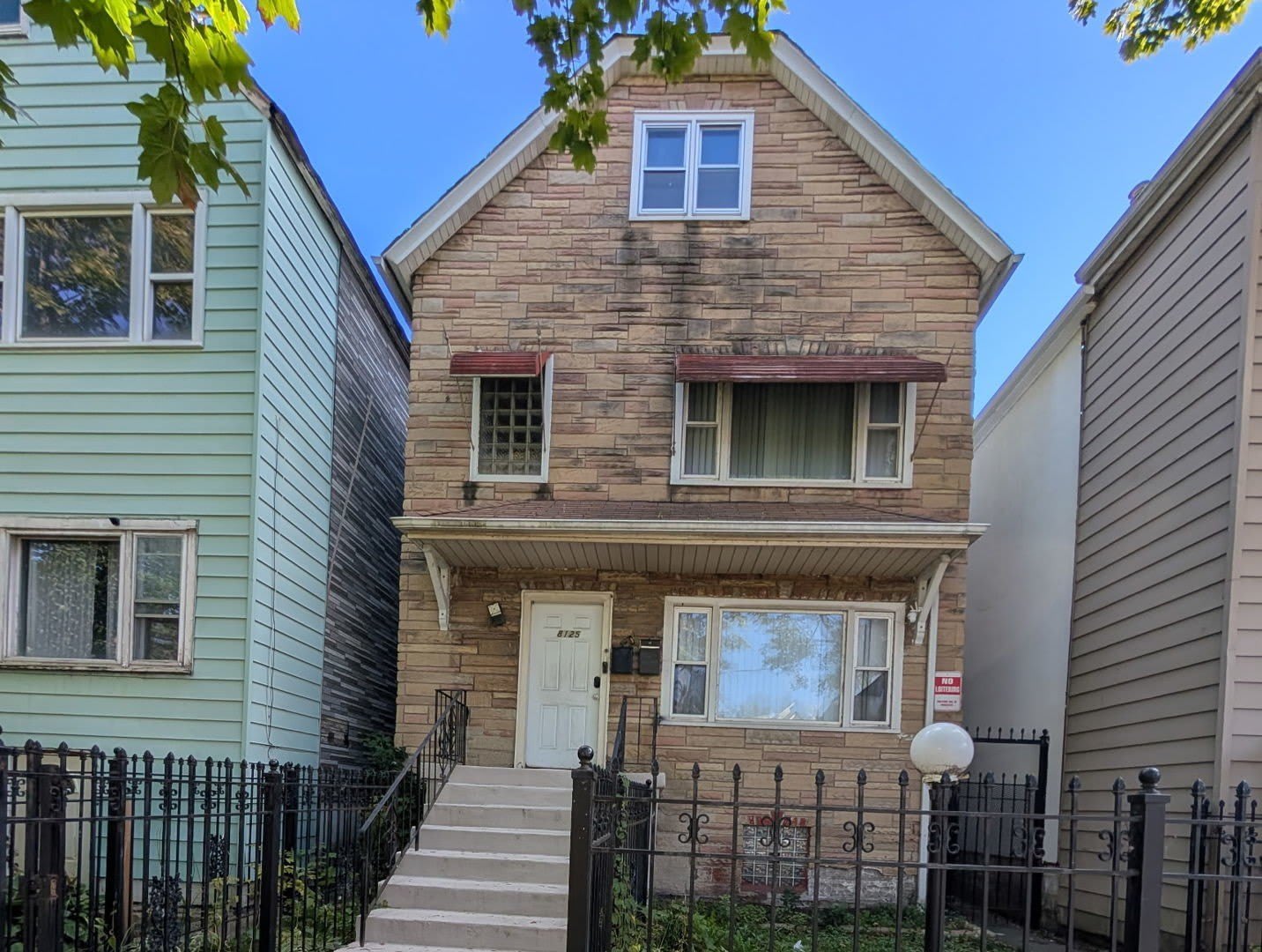 8125 S Escanaba Avenue – photo 1