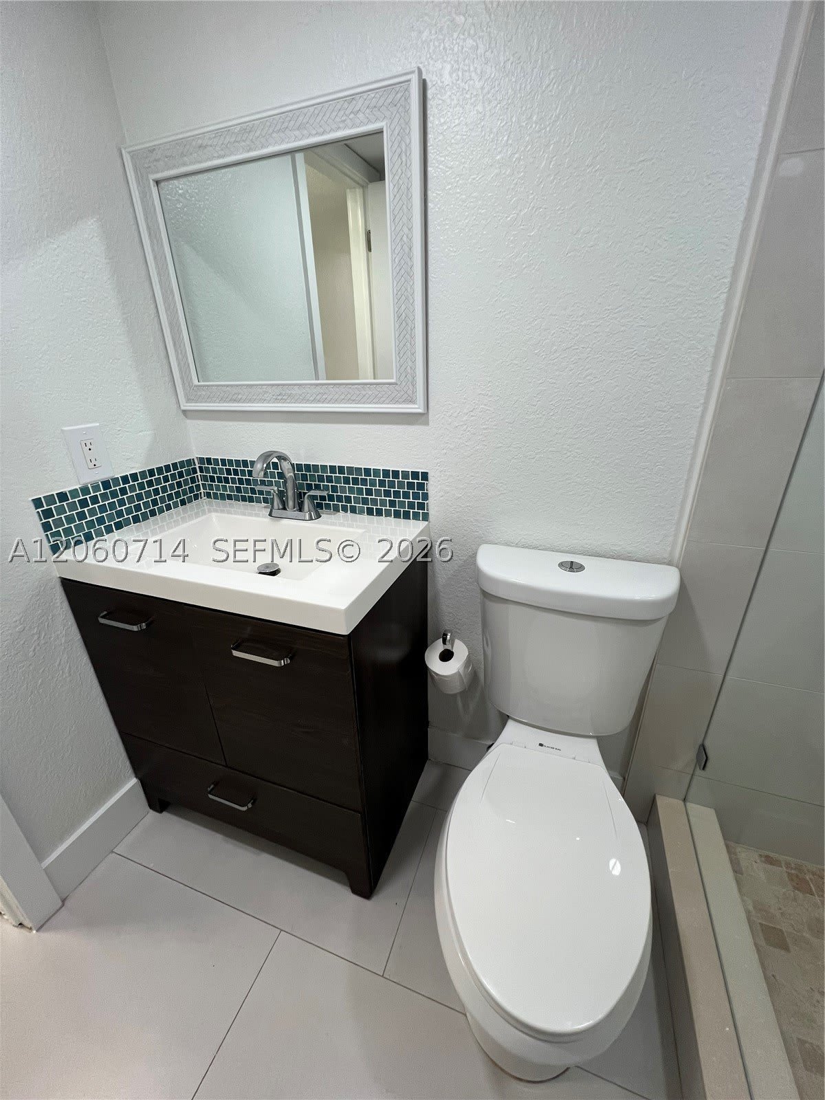 9520 SW 8th St – photo 5