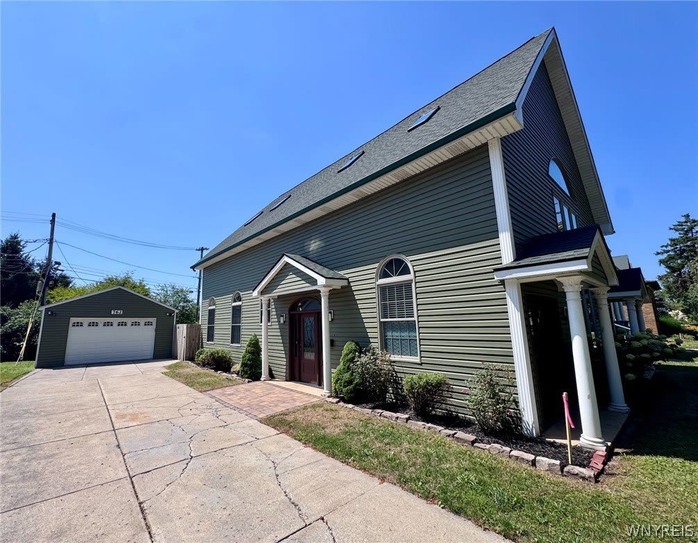 762 Columbus Parkway – photo 2