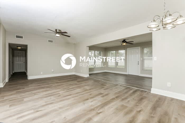 5415 Alloway Street – photo 2