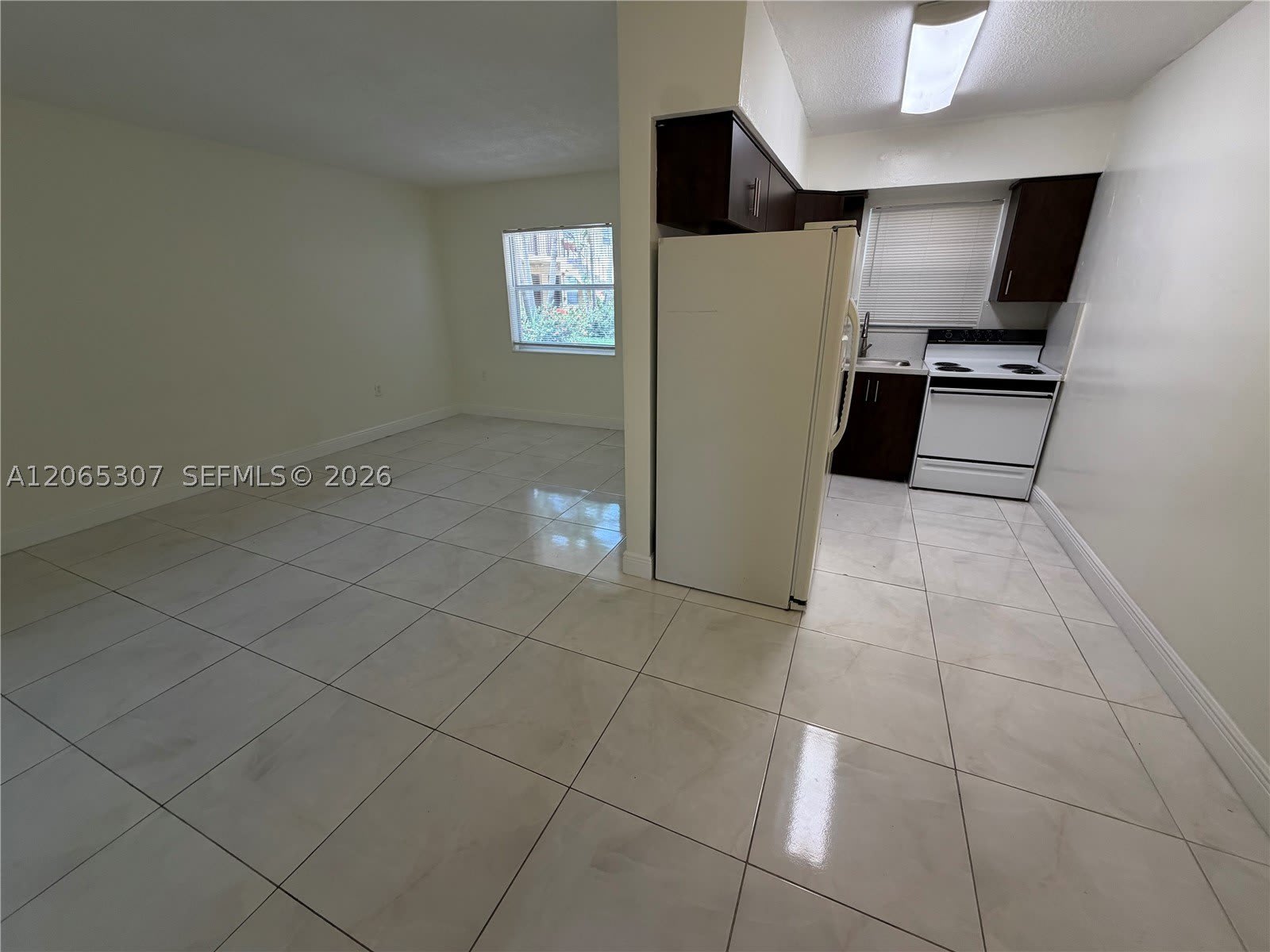 16150 NE 19th Ct – photo 4