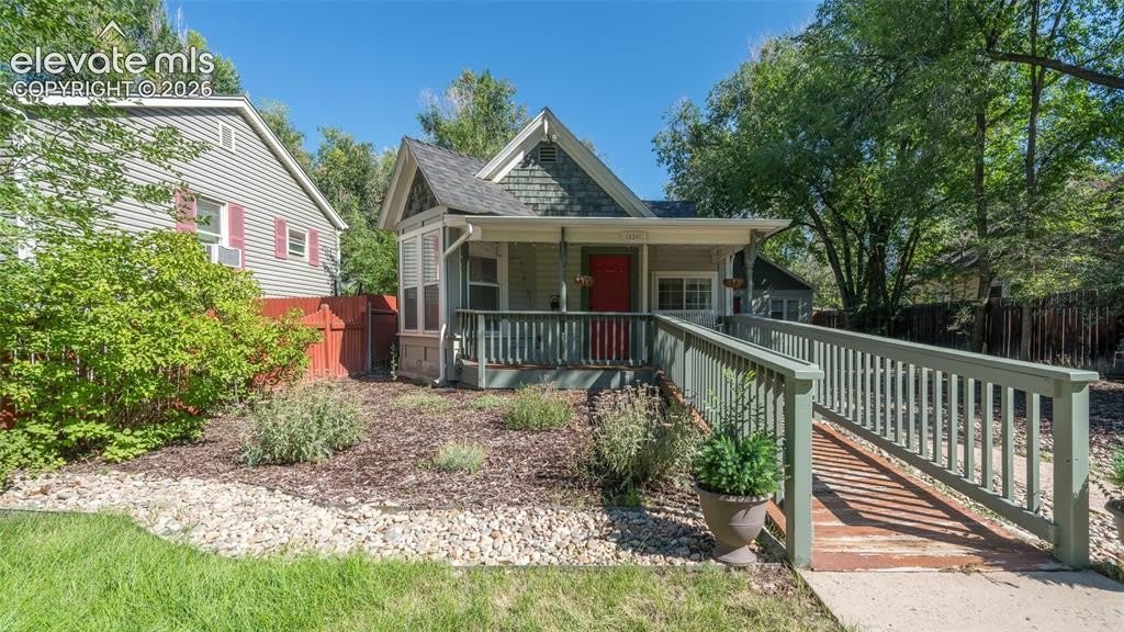 520 W Pikes Peak Avenue – photo 2