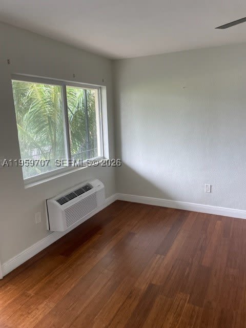 2121 Biarritz Dr – photo 4