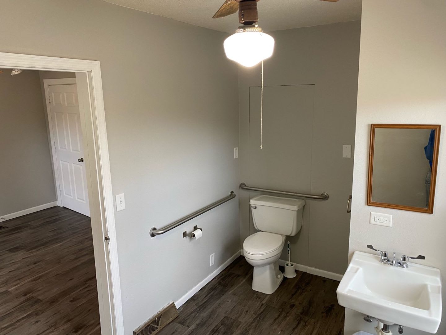 3 bedroom 1.5 bath house for rent! – photo 5
