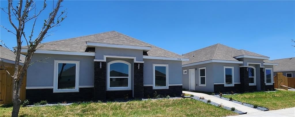 918 N Woodson Avenue – photo 1