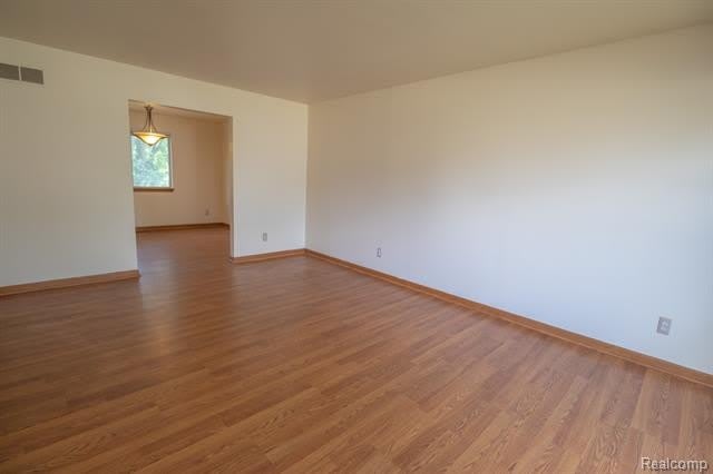 42091 Greenwood Drive – photo 5