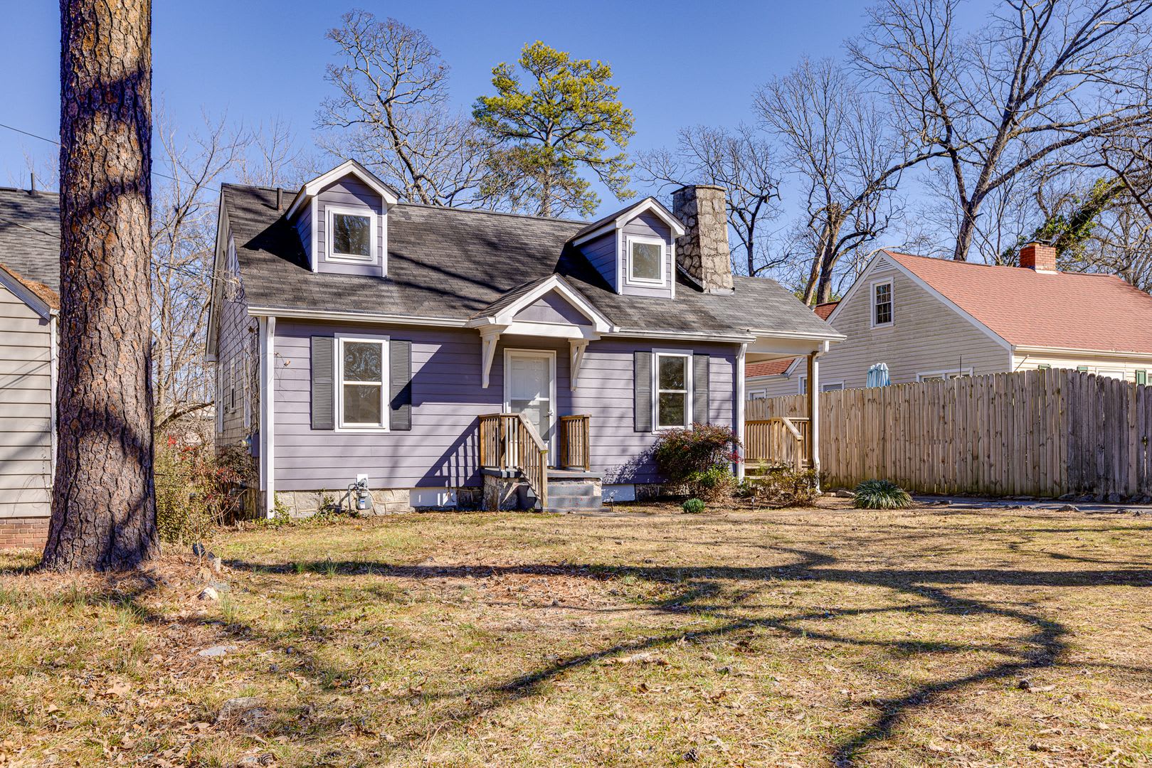Newly Renovated 3BR/1BTH with Loft for Rent! – photo 4