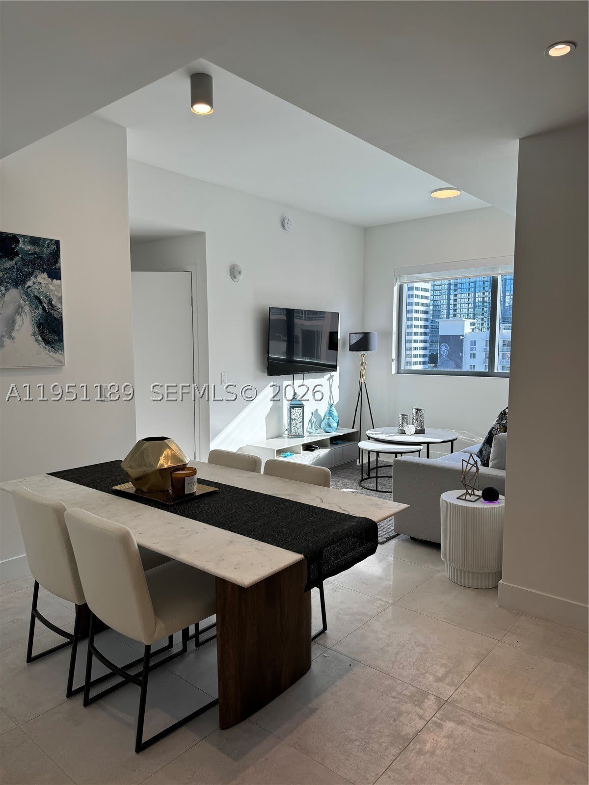 239 SW 9th St – photo 2