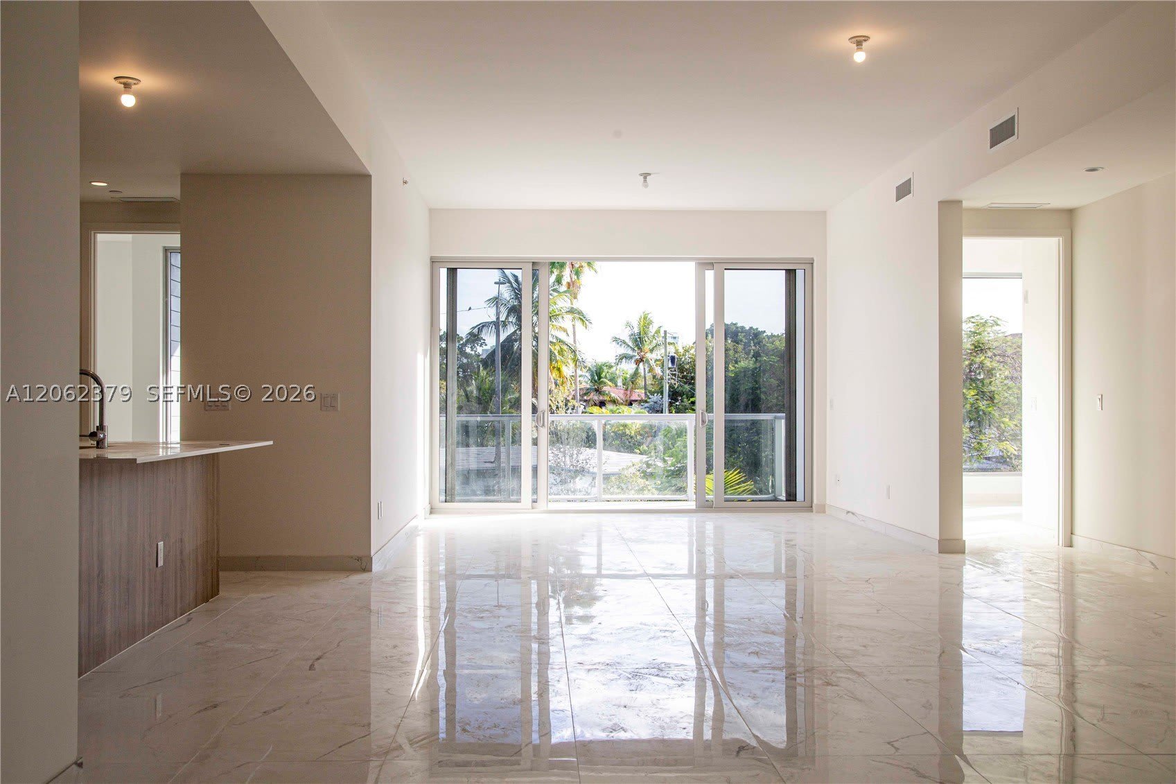 529 SW 11th St – photo 3