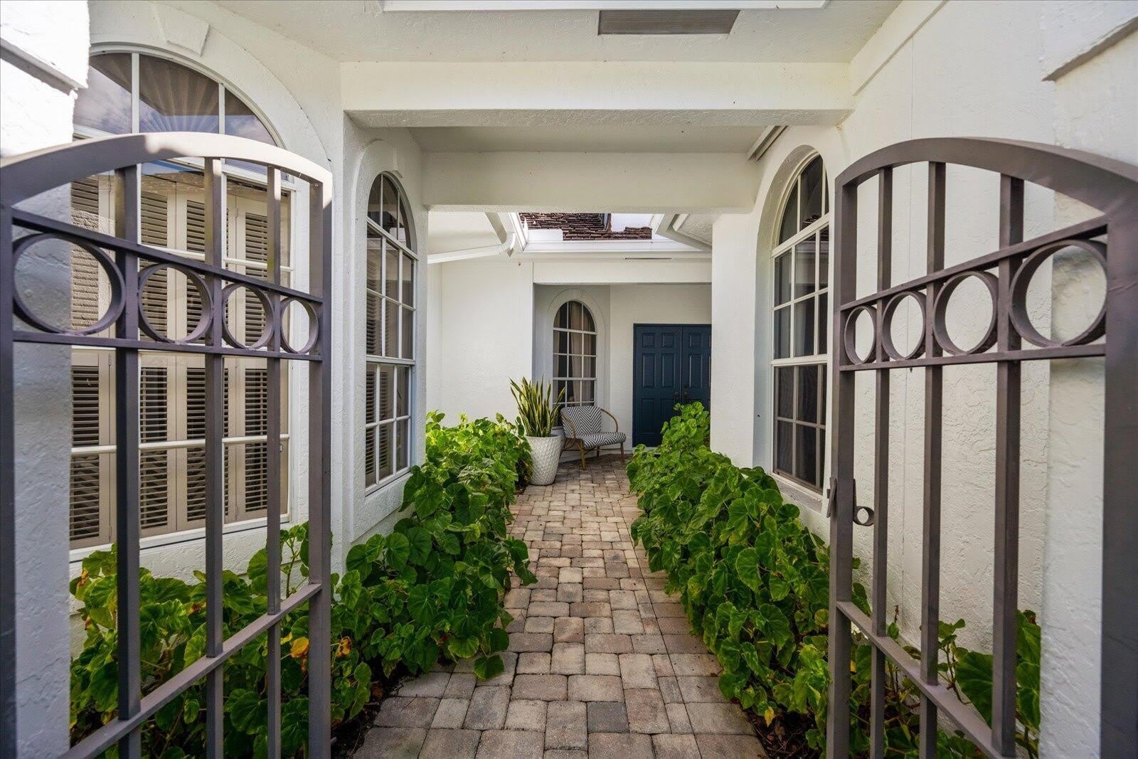 2466 Muir Circle – photo 4
