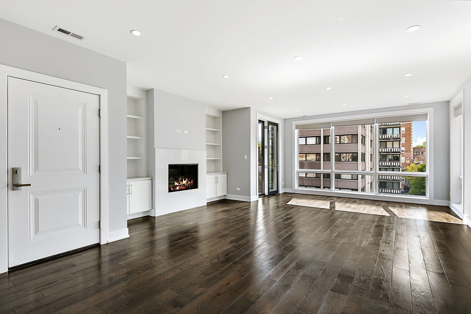 6157 N Kenmore Avenue – photo 3