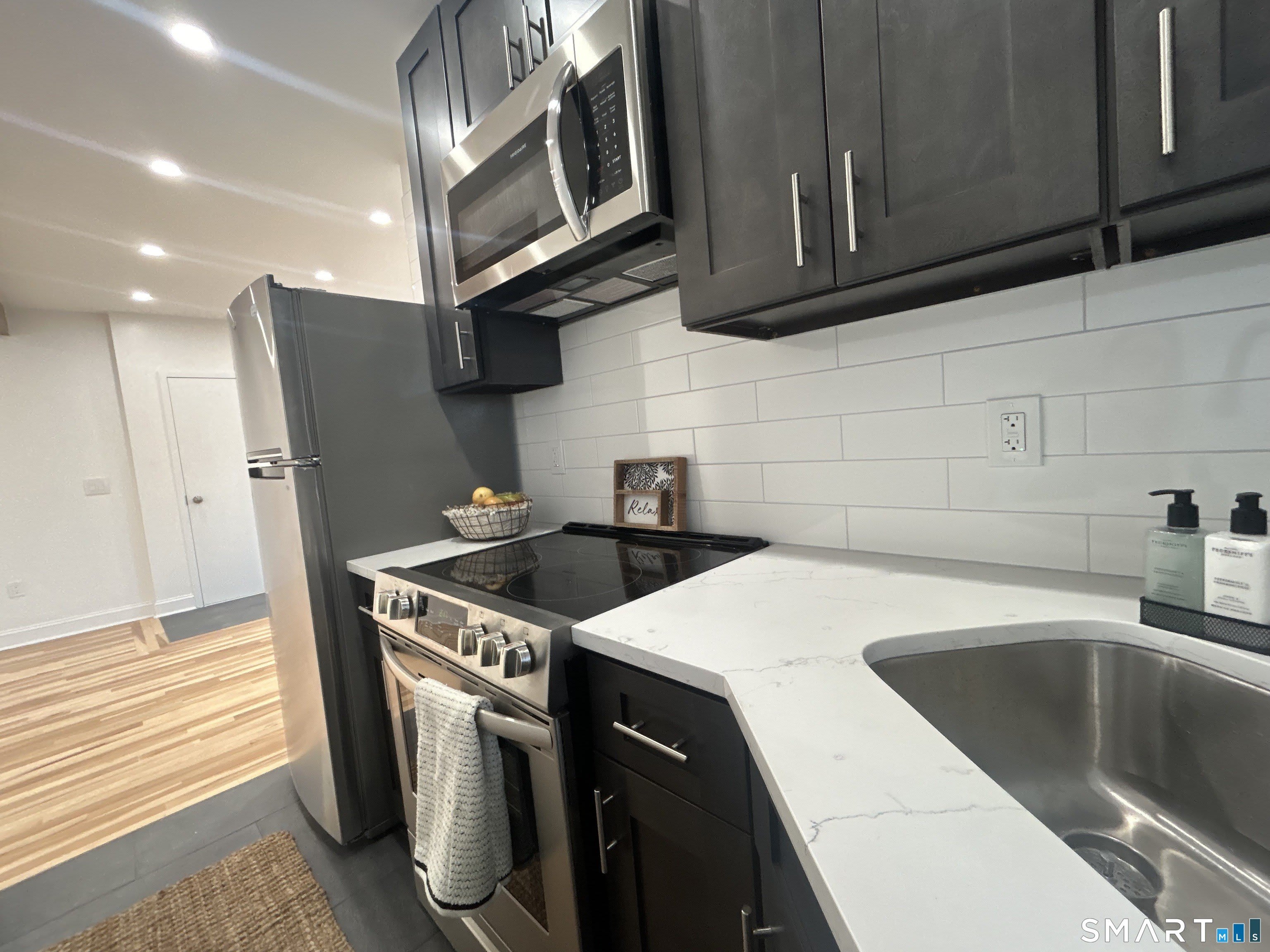198 Montauk Avenue – photo 4