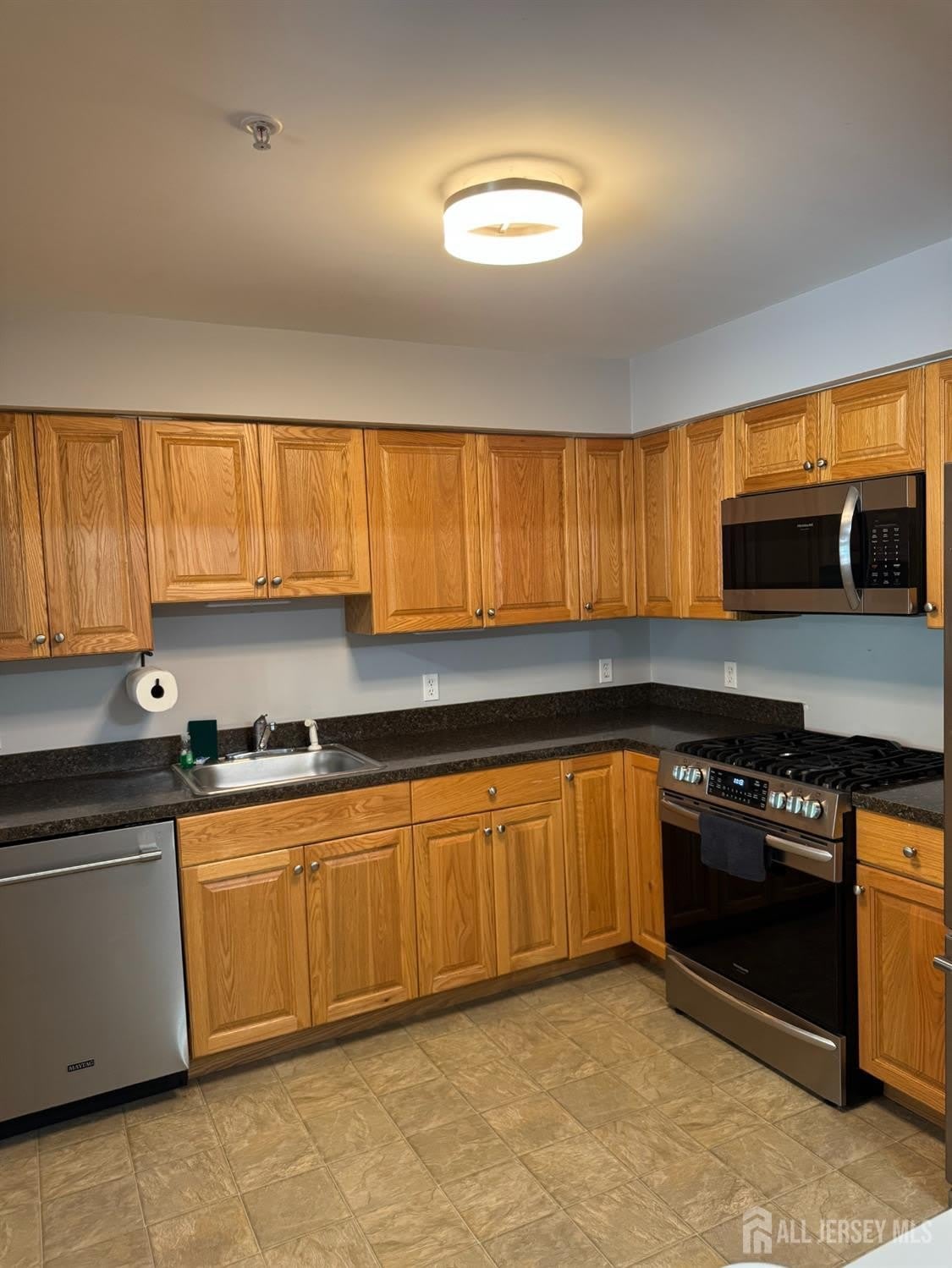 1325 Fernwood Court – photo 4