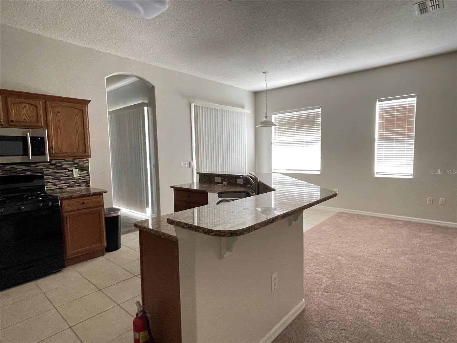 227 PAMONA Street – photo 4