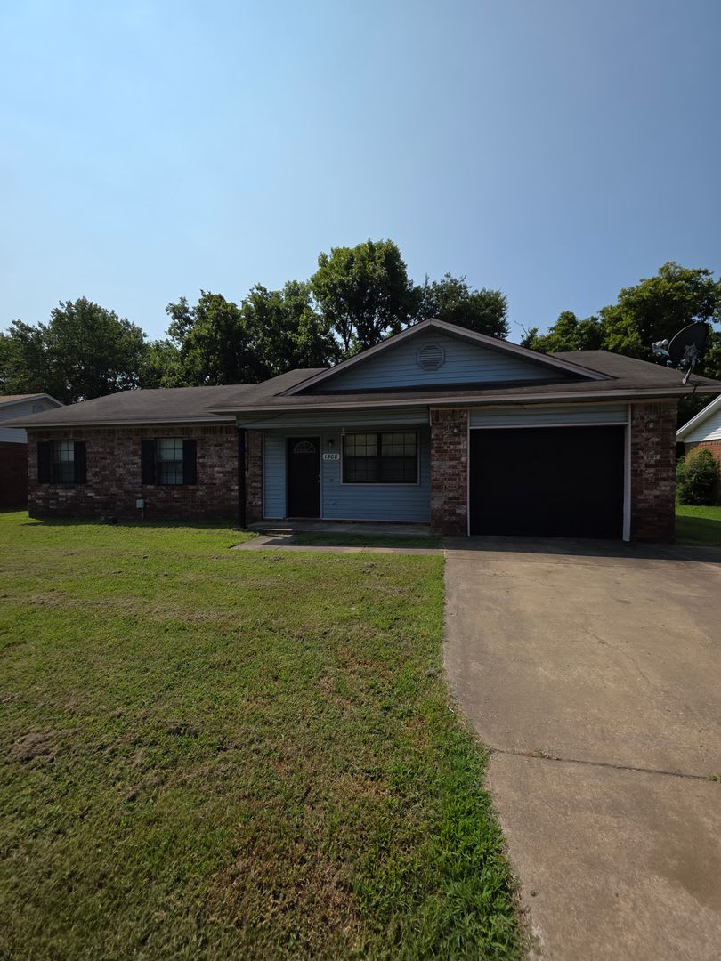 1508 E L St – photo 1