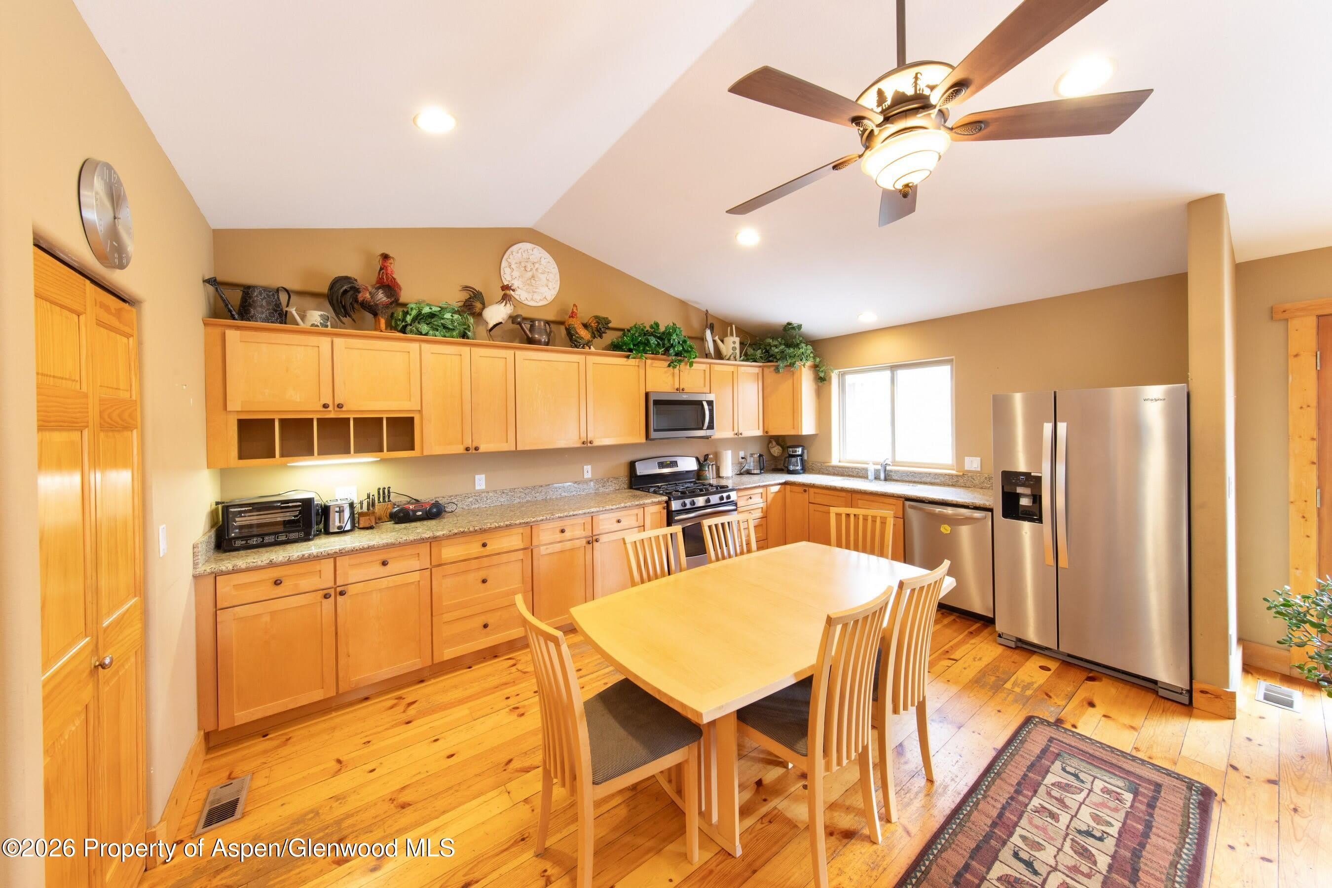 796 Melissa Lane – photo 3