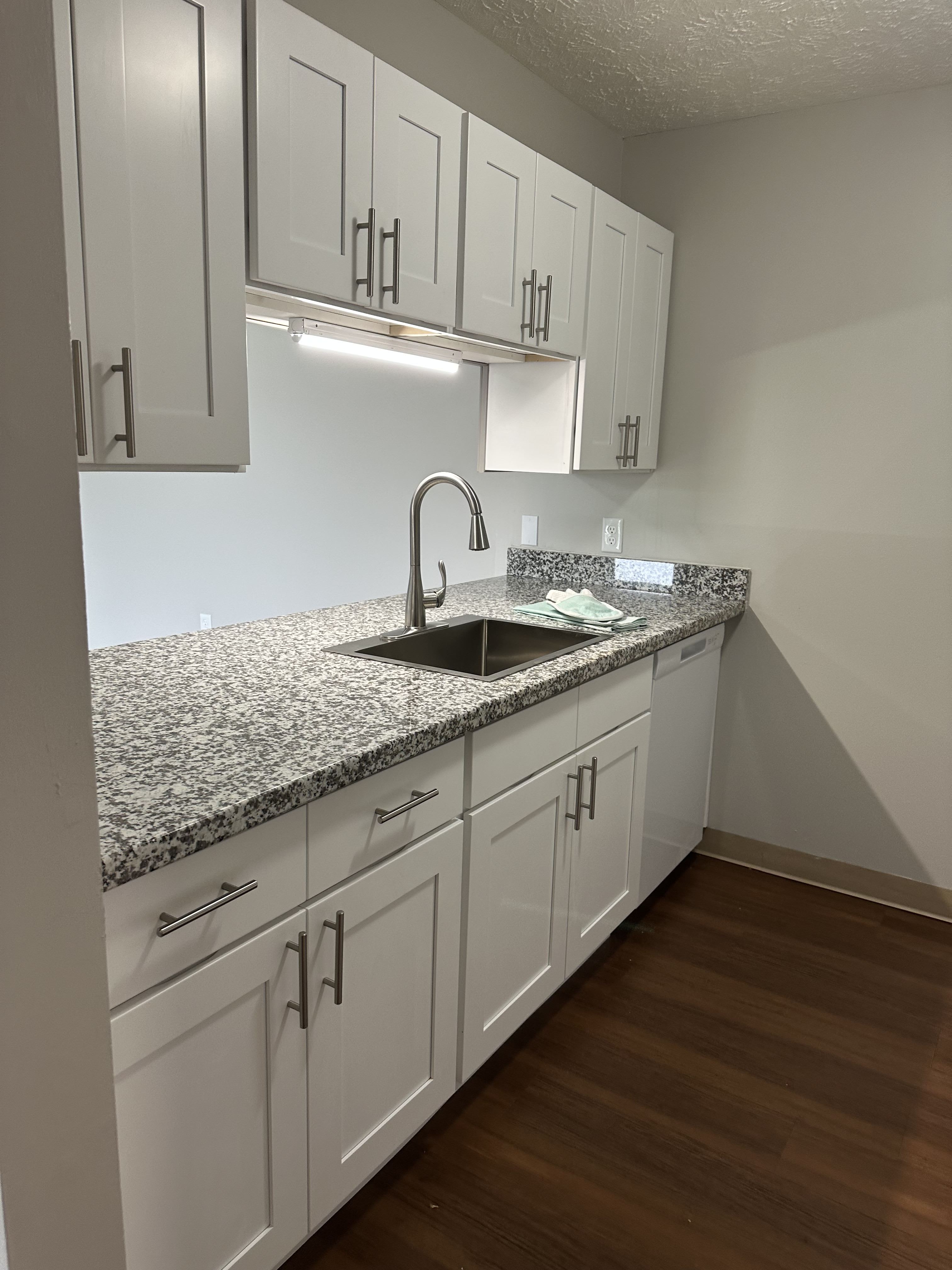 1093 S Latson Rd – photo 3