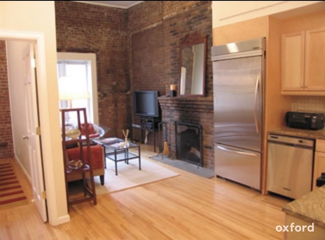 242 W 72Nd Street – photo 2
